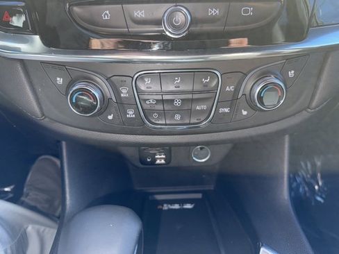 Used 2023 Chevrolet Traverse High Country image 19