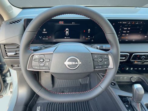 New 2026 Nissan Sentra SR w/ Floor Mat Package FWD image 22