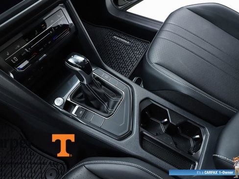 Used 2023 Volkswagen Tiguan SE image 63