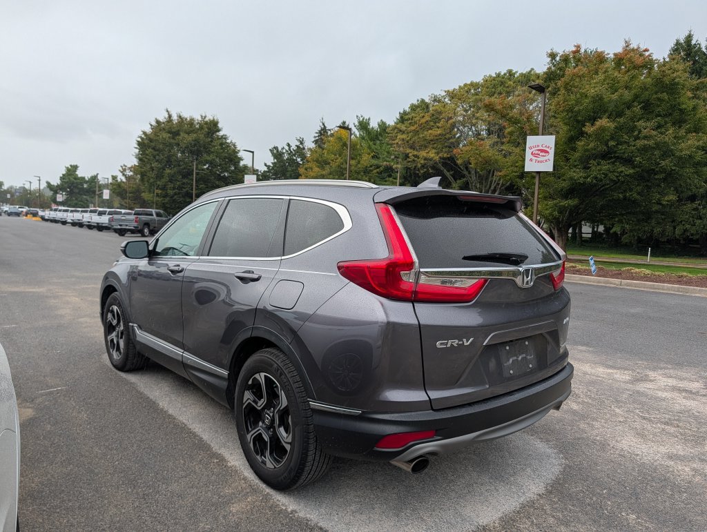 Used 2018 Honda CR-V Touring image 4