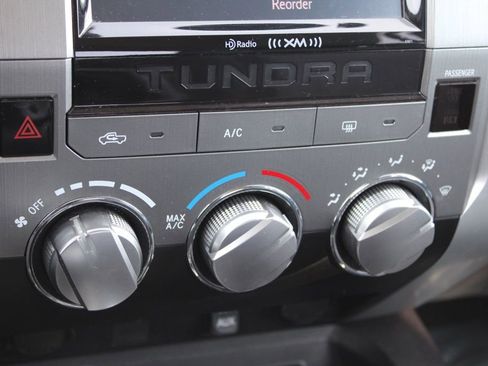 Used 2015 Toyota Tundra SR5 image 36