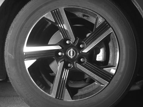 Used 2025 Nissan Sentra SV image 13