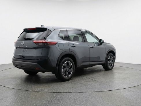Used 2025 Nissan Rogue SV AWD/4WD image 9