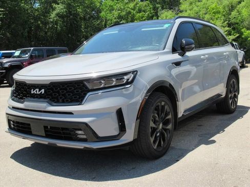 Used 2023 Kia Sorento SX FWD image 2