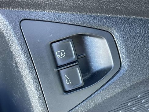 Used 2024 Volkswagen Jetta SE FWD image 16