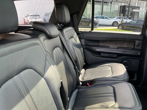 Used 2018 Ford Expedition Limited w/ Equipment Group 302A AWD/4WD image 22