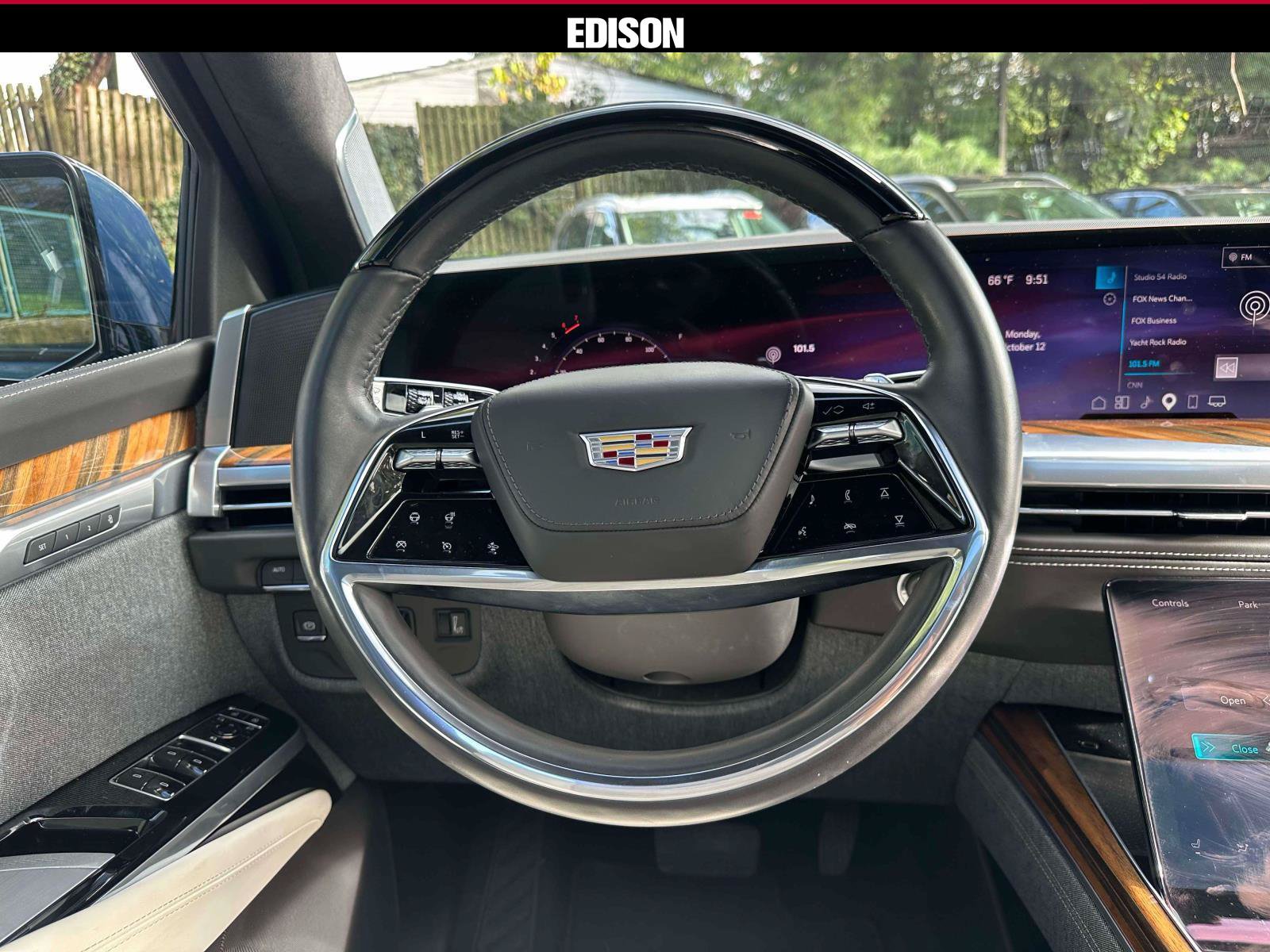 Used 2025 Cadillac Escalade Sport Platinum AWD/4WD image 14