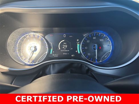 Used 2024 Chrysler Pacifica Touring-L image 21