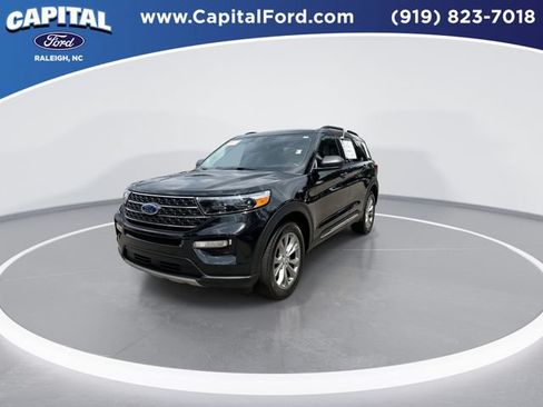 Certified 2023 Ford Explorer XLT w/ Equipment Group 202A AWD/4WD image 4