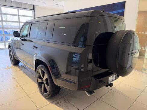 New 2026 Land Rover Defender 130 V8 AWD/4WD image 2