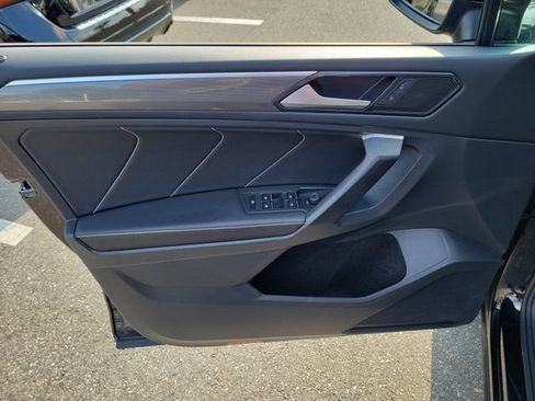 Certified 2023 Volkswagen Tiguan SE R-Line FWD image 13