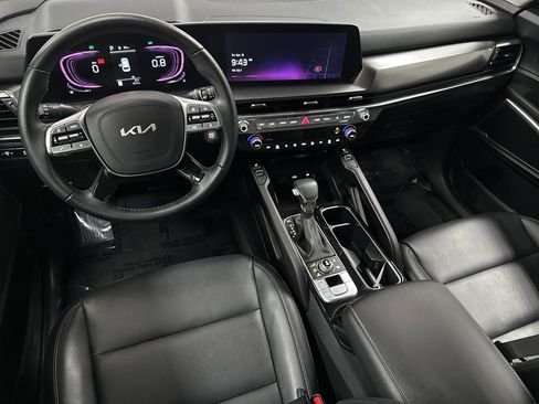 Used 2025 Kia Telluride S image 12