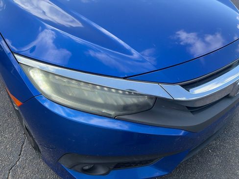 Used 2016 Honda Civic Touring image 19
