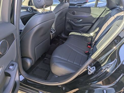 Used 2022 Mercedes-Benz GLC 300 4MATIC image 19