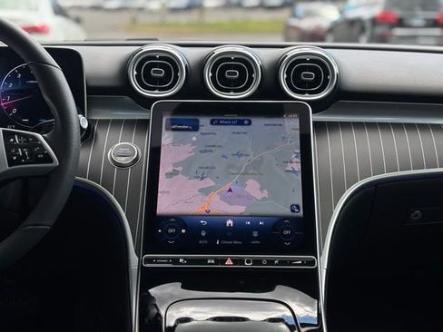 Used 2025 Mercedes-Benz C 300 4MATIC Sedan image 33