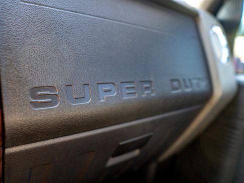 Used 2009 Ford F250 Lariat image 31