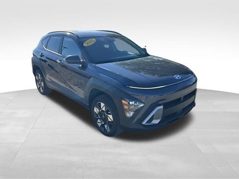 Used 2025 Hyundai Kona SEL AWD/4WD image 9