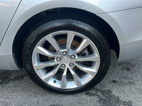 Used 2016 Cadillac XTS Luxury image 10