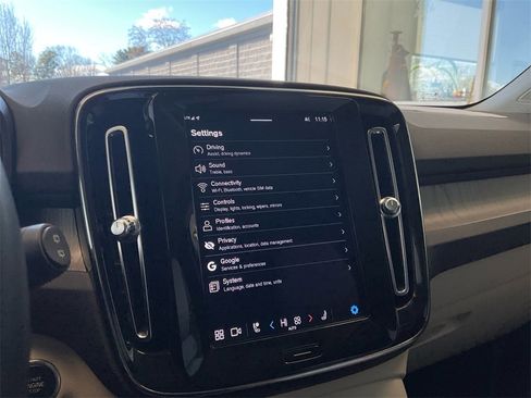 Certified 2023 Volvo XC40 B5 Plus w/ Driver Assist Package image 24