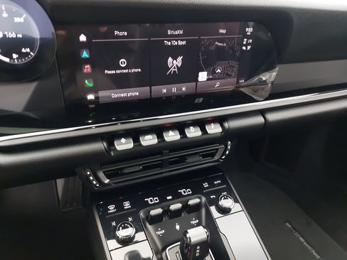 Used 2024 Porsche 911 Carrera T image 18