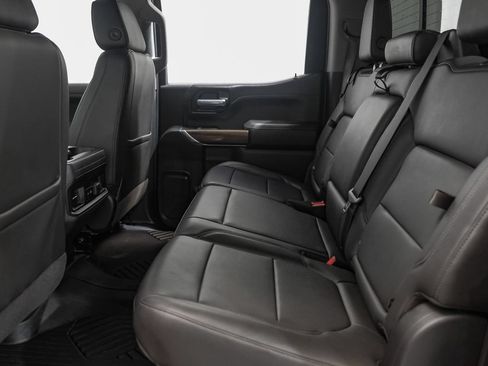 Used 2021 Chevrolet Silverado 1500 LT Trail Boss w/ Convenience Package II AWD/4WD image 38