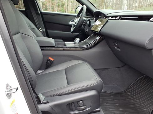 New 2026 Land Rover Range Rover Velar Dynamic SE image 3