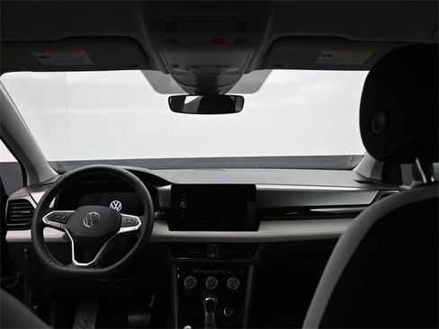 New 2026 Volkswagen Taos S image 10