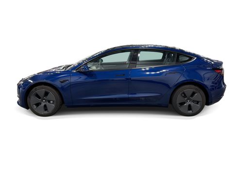 Certified 2023 Tesla Model 3 Standard Range RWD image 3