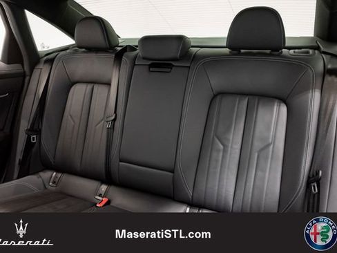 Used 2023 Audi A6 Premium Plus w/ Premium Plus Package image 18