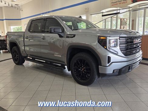 Used 2024 GMC Sierra 1500 Elevation w/ X31 Off-Road Package AWD/4WD image 3