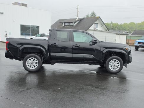 New 2026 Toyota Tacoma SR5 AWD/4WD image 7