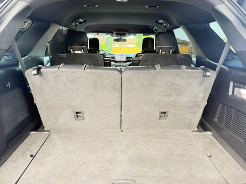 Used 2020 Ford Explorer Limited RWD image 21