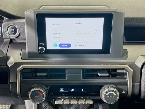 Used 2025 Toyota 4Runner SR5 image 23