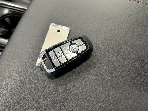 New 2025 Ford F150 Lariat w/ Equipment Group 502A High image 23