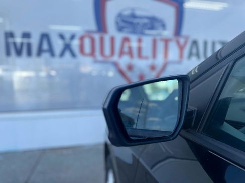 Used 2020 Chevrolet Equinox LS w/ LS Convenience Package image 30