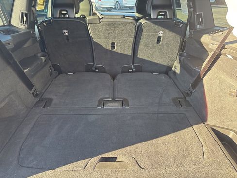 Certified 2022 Volvo XC90 T8 Inscription Expression w/ Climate Package image 34