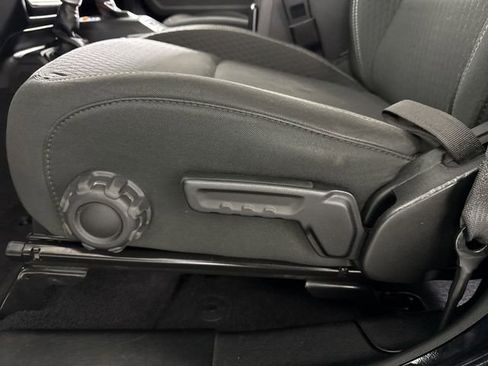 Used 2021 Jeep Wrangler Unlimited Sport image 17