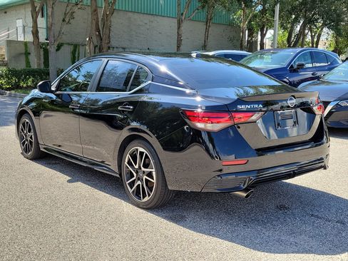 Certified 2025 Nissan Sentra SR FWD image 8