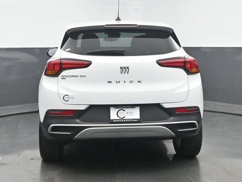 Used 2024 Buick Encore GX Preferred AWD/4WD image 5