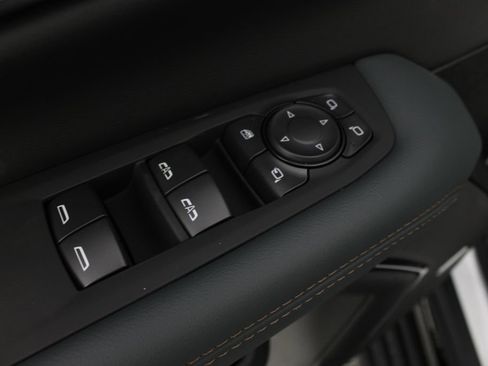 New 2026 GMC Yukon XL AT4 w/ AT4 Premium Plus Package AWD/4WD image 19