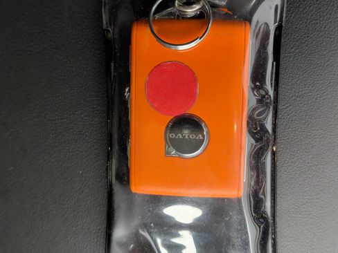 Used 2025 Volvo XC60 B5 Plus image 37