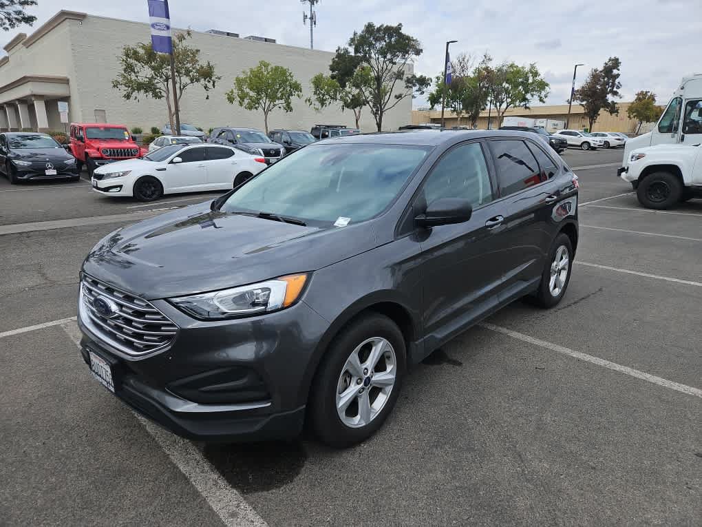 Used 2020 Ford Edge SE FWD image 1