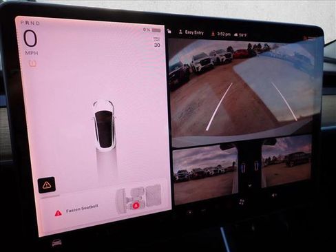 Used 2018 Tesla Model 3 Long Range image 16