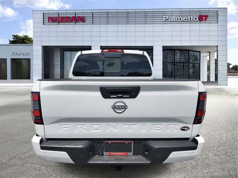New 2025 Nissan Frontier SV w/ SV Convenience Package image 4