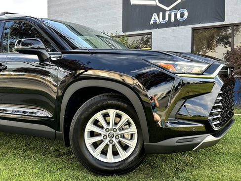 Used 2026 Toyota Grand Highlander AWD Hybrid image 3