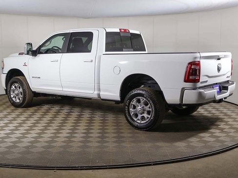 Used 2024 RAM 2500 Laramie AWD/4WD image 9