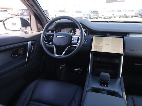 Used 2024 Land Rover Discovery Sport Dynamic SE image 20