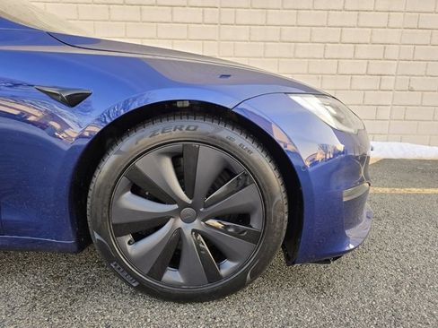 Used 2021 Tesla Model S Plaid image 5