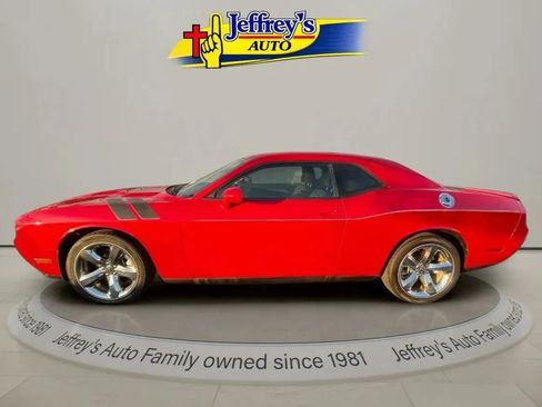 Used 2013 Dodge Challenger SXT w/ Super Sport Group image 6