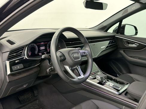 Used 2023 Audi Q7 3.0T Premium Plus w/ Premium Plus Package AWD/4WD image 4